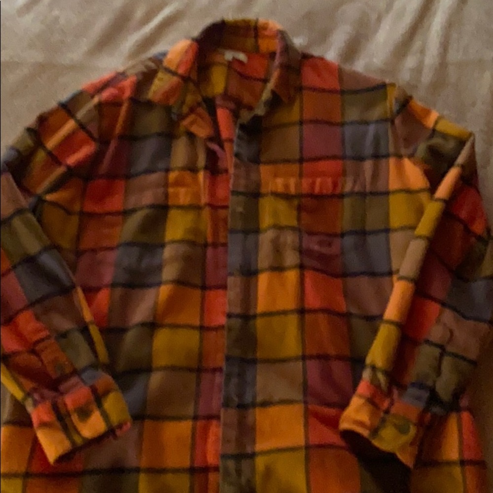 Made well women’s size medium flannel button up